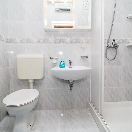 Apartment Malerisches Mit Grossem Balkon, Grillbereich Und Nur 15 Minuten Zum *