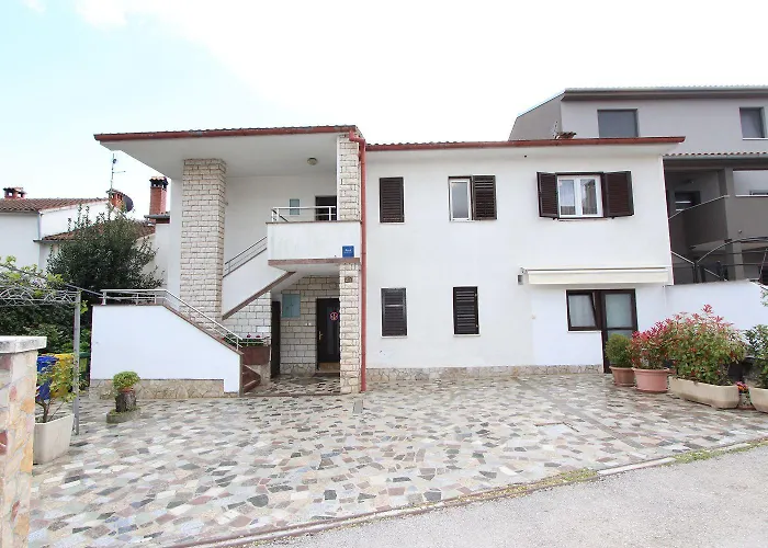 Apartamento Malerisches Mit Grossem Balkon, Grillbereich Und Nur 15 Minuten Zum